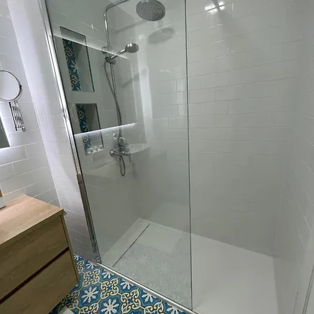 Epis - Large Luxury With Sea View