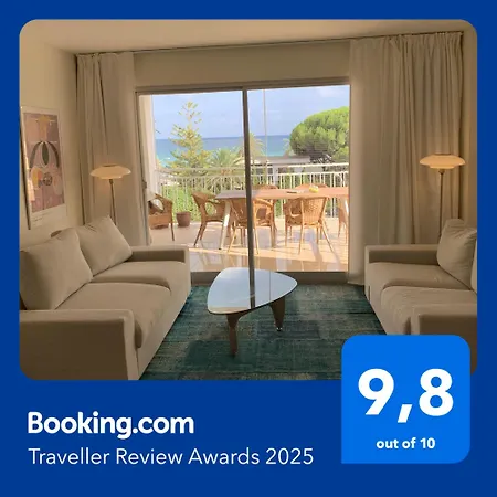 - Large Luxury With Sea View